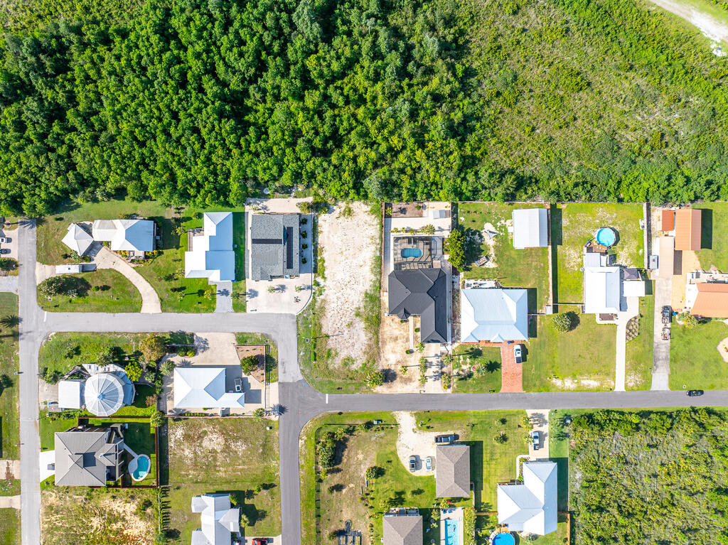 300 Bailey Ln, 32456