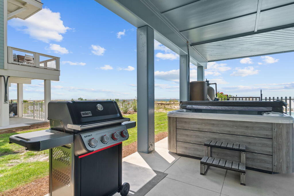 276 Money Bayou Dr, Port St. Joe 32456