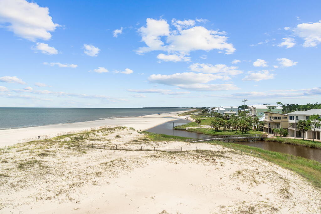 276 Money Bayou Dr, Port St. Joe 32456