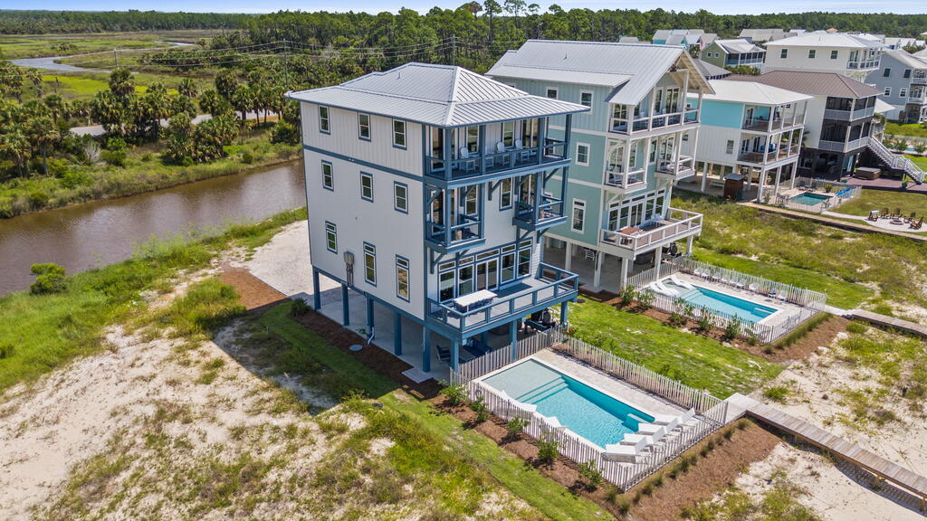276 Money Bayou Dr, Port St. Joe 32456
