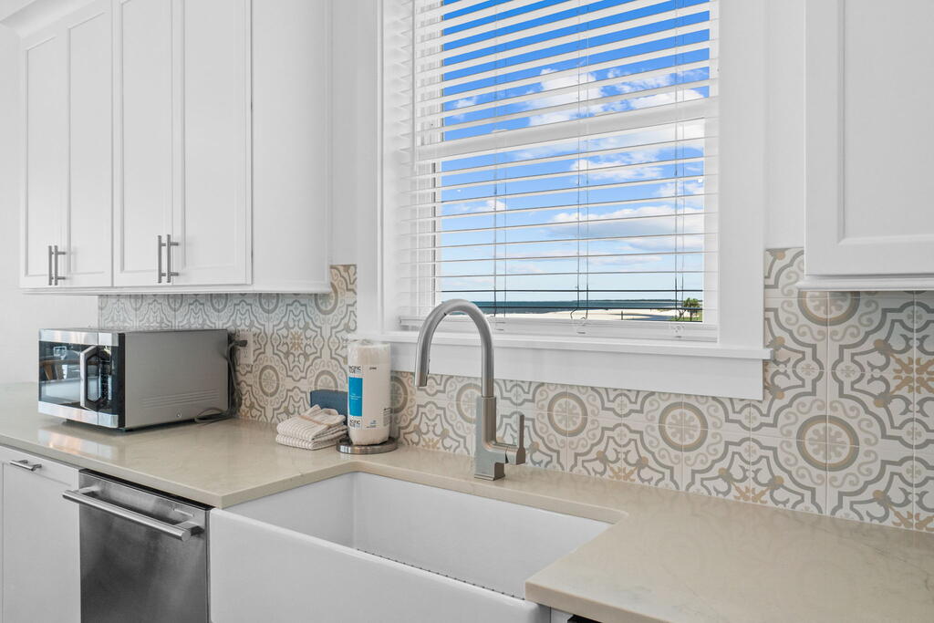 276 Money Bayou Dr, Port St. Joe 32456