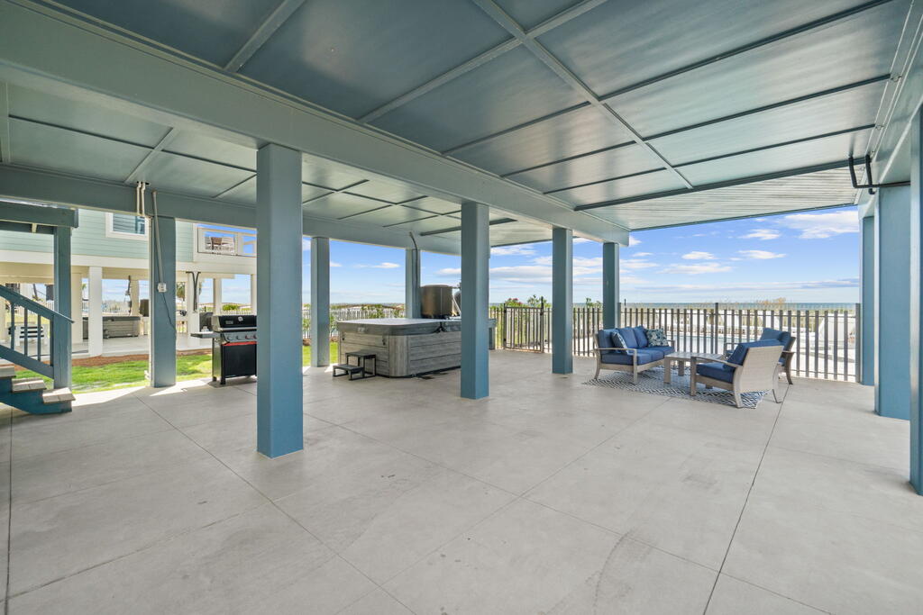 276 Money Bayou Dr, Port St. Joe 32456