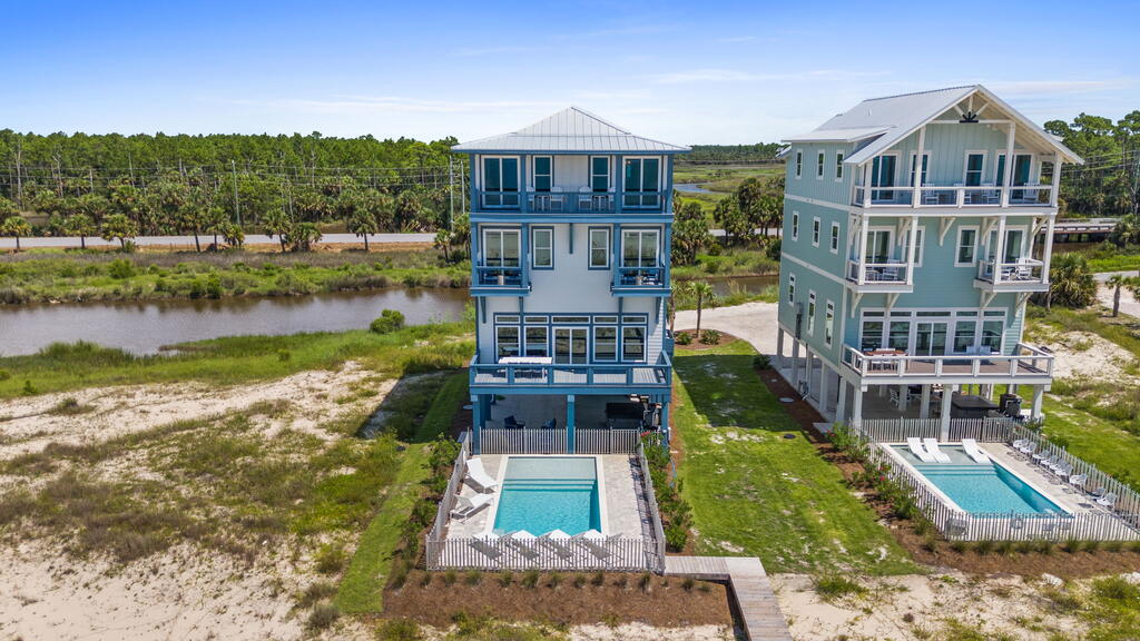 276 Money Bayou Dr, Port St. Joe 32456