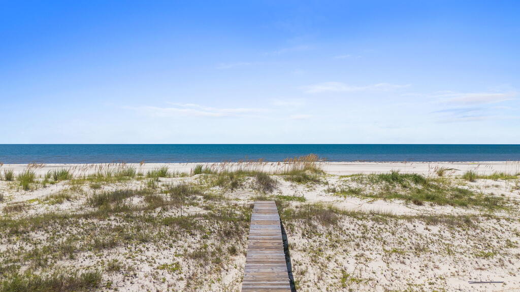276 Money Bayou Dr, Port St. Joe 32456