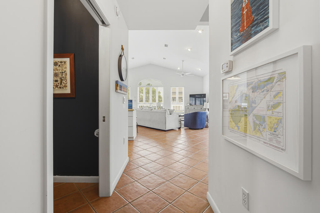 274 Florida Ave, 32456
