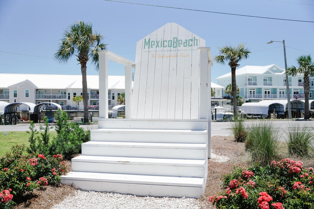 9148 Hwy 98 W, Port St. Joe 32456
