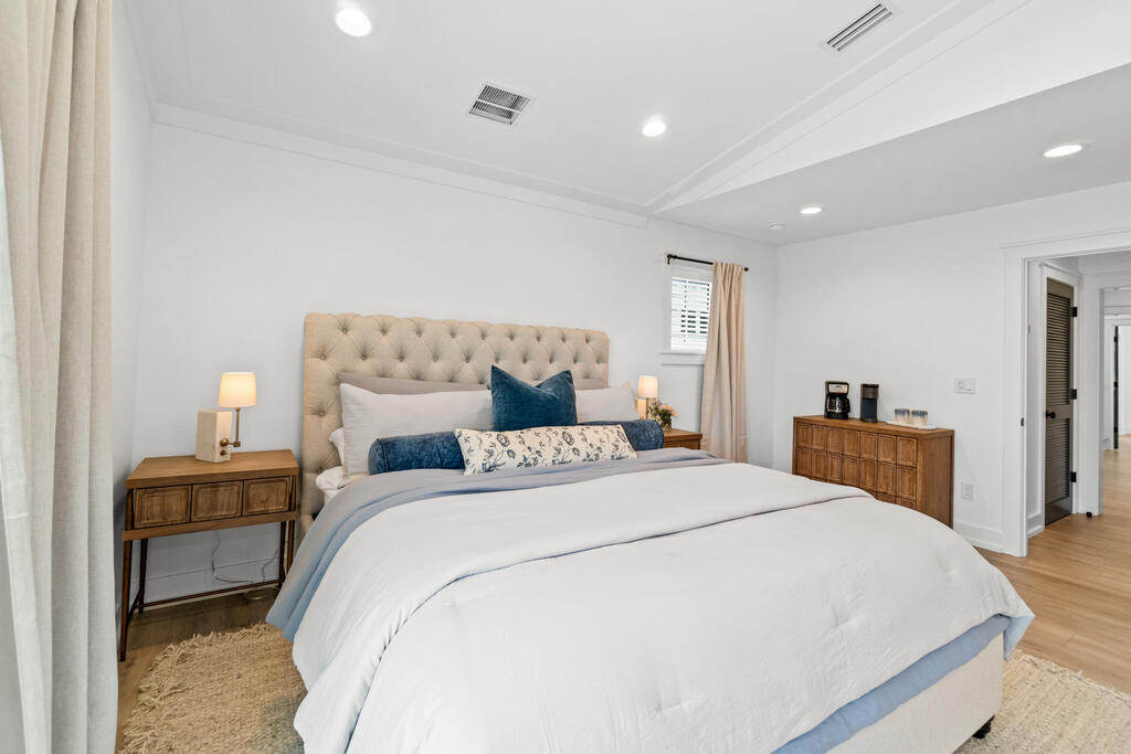 204 Sugar Sand E, 32456