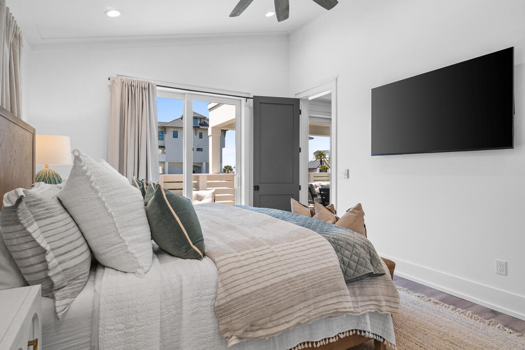 204 Sugar Sand E, 32456