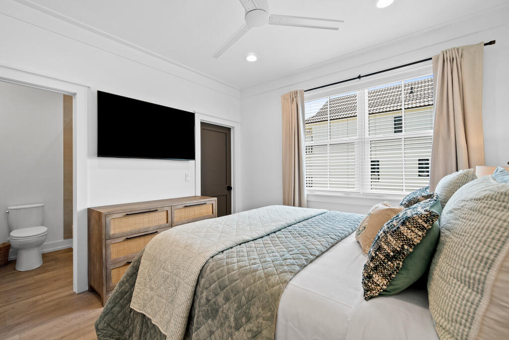 204 Sugar Sand E, 32456