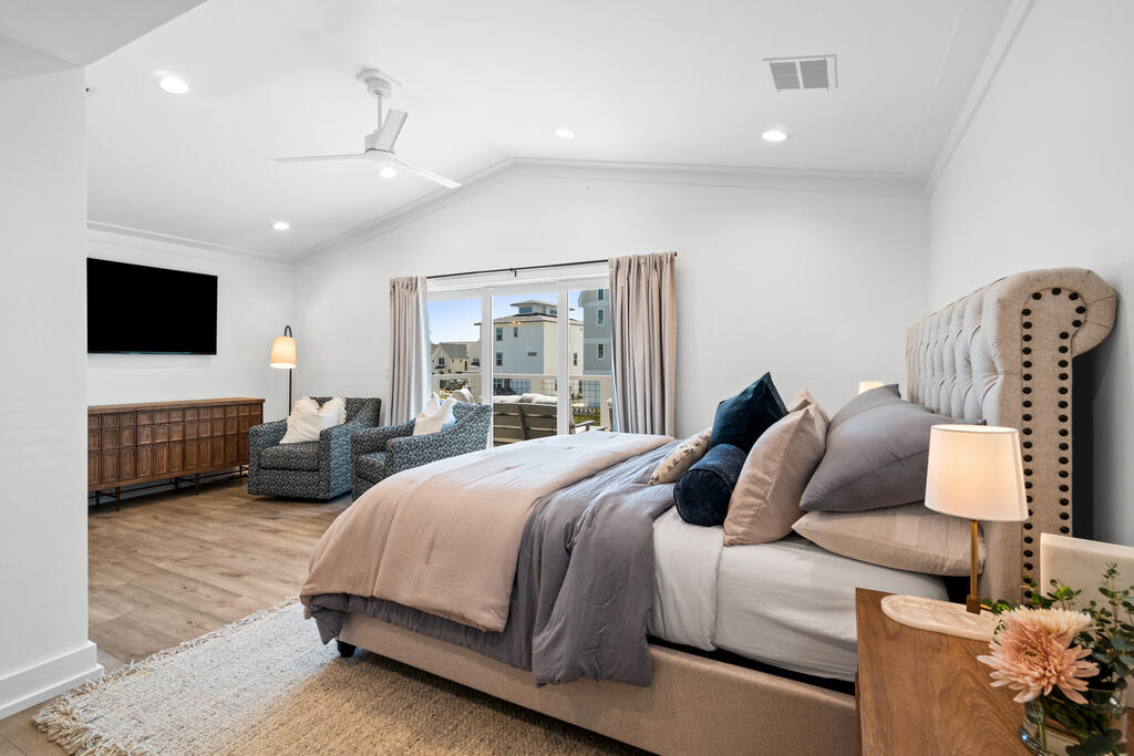 204 Sugar Sand E, 32456