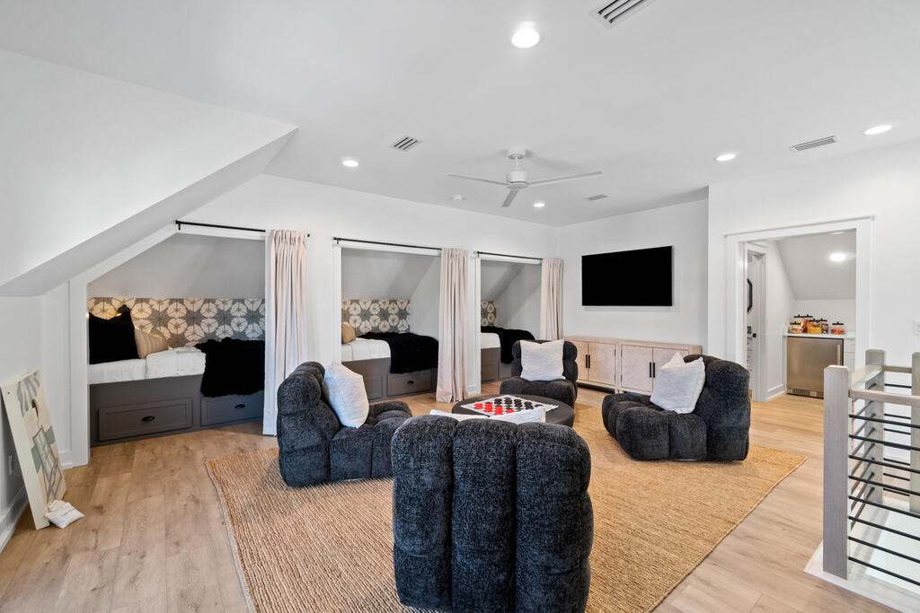 204 Sugar Sand E, 32456