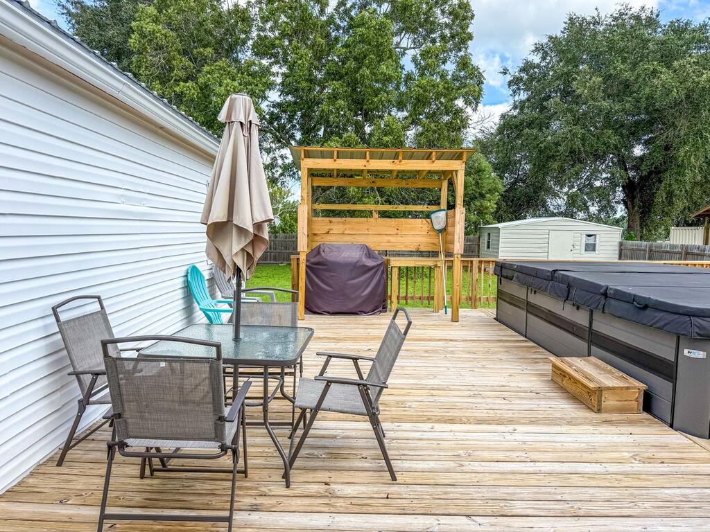 220 N Canal Dr, Port St. Joe 32456