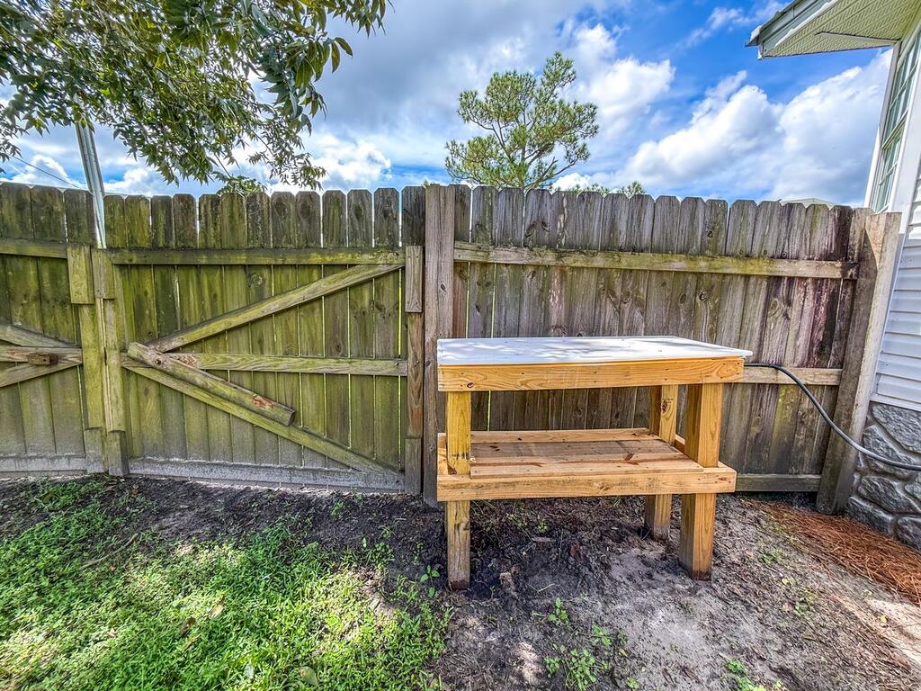 220 N Canal Dr, Port St. Joe 32456