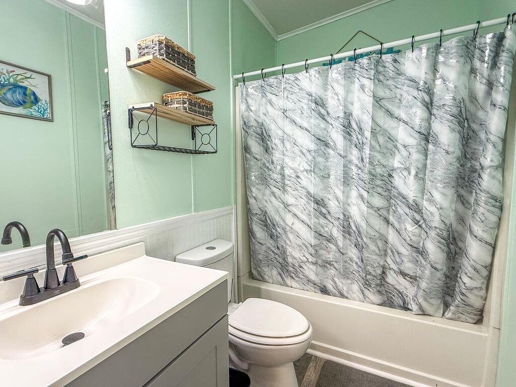 220 N Canal Dr, Port St. Joe 32456
