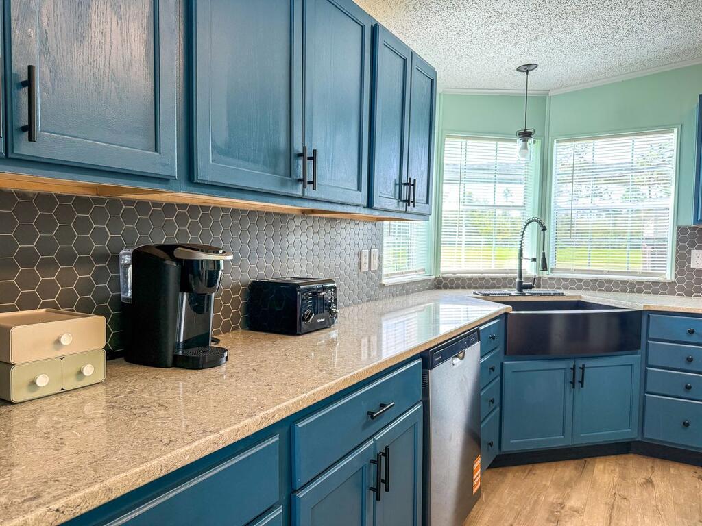 220 N Canal Dr, Port St. Joe 32456