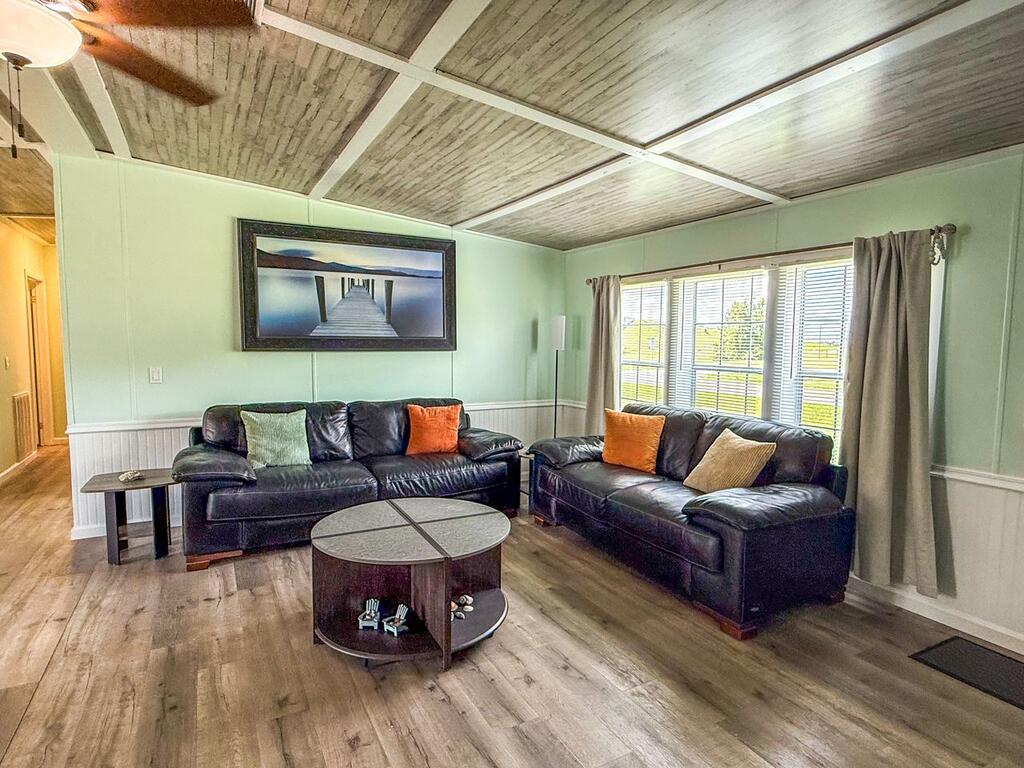 220 N Canal Dr, Port St. Joe 32456