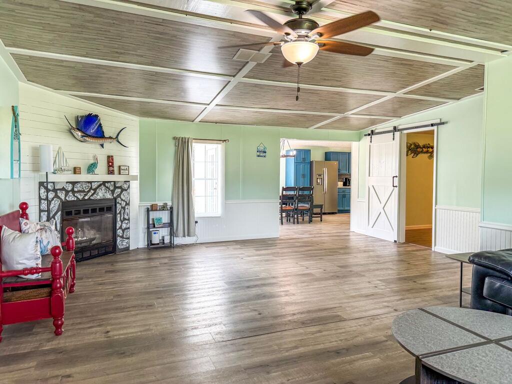 220 N Canal Dr, Port St. Joe 32456