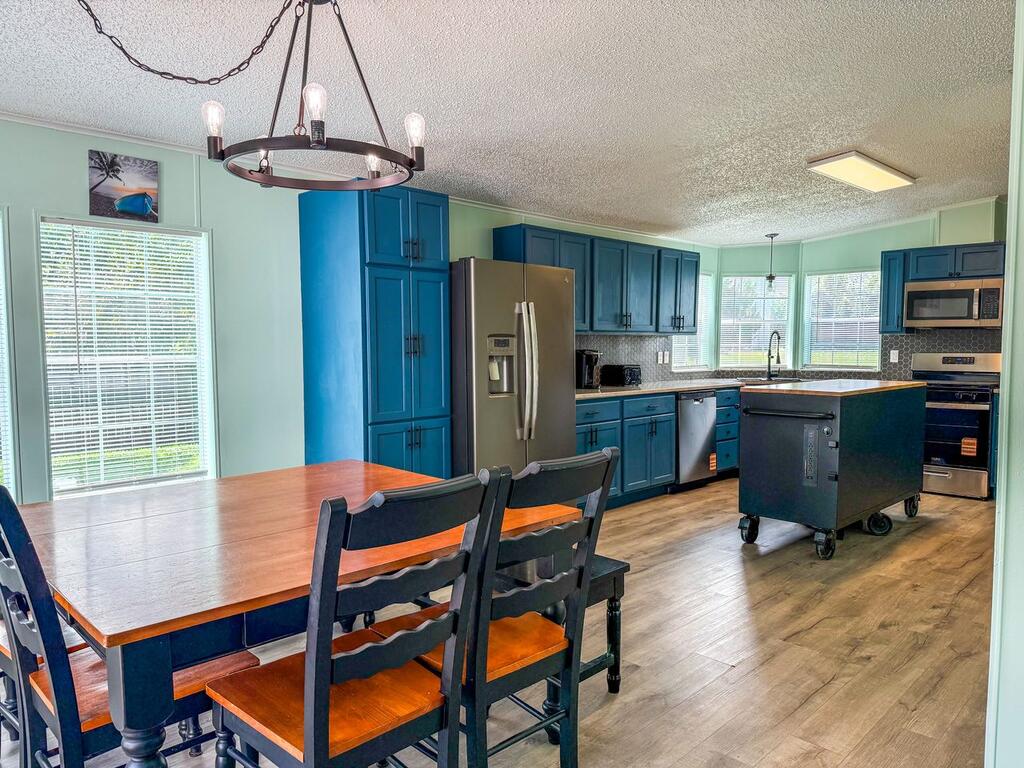 220 N Canal Dr, Port St. Joe 32456