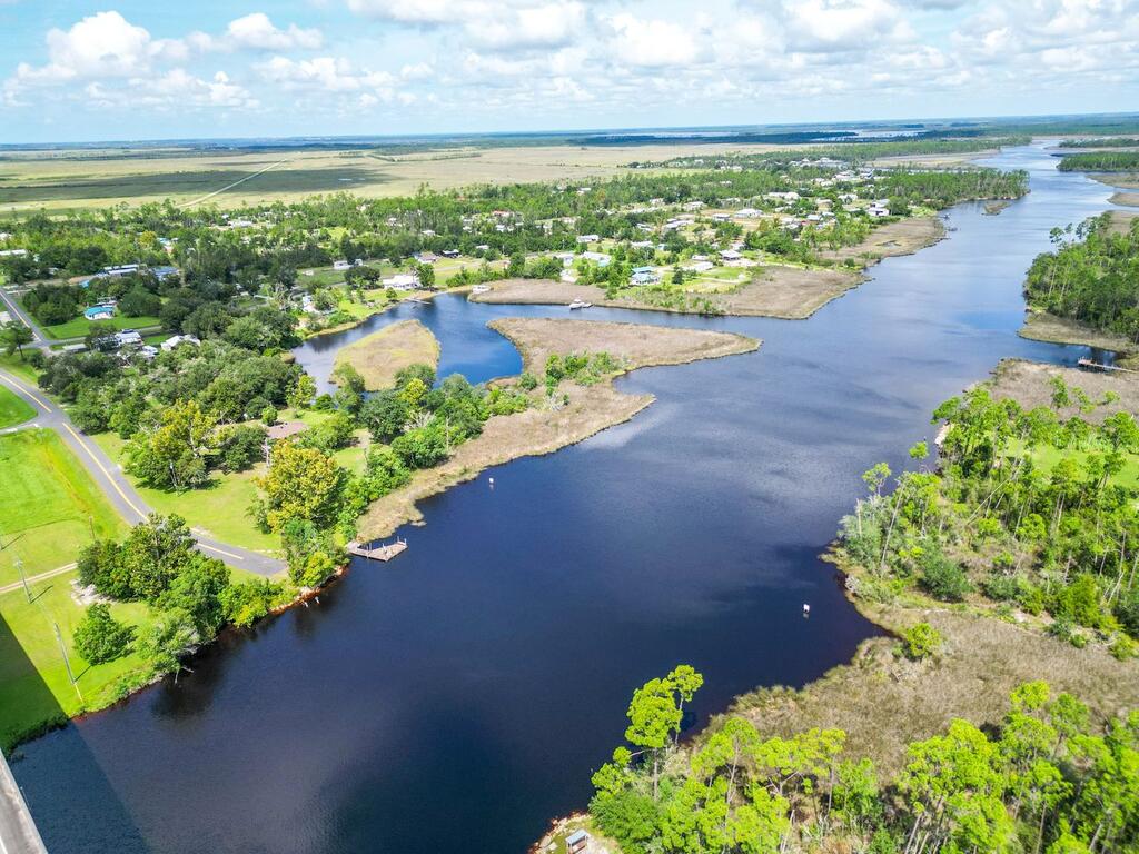 220 N Canal Dr, Port St. Joe 32456