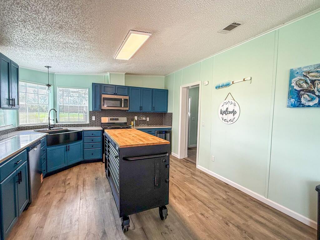 220 N Canal Dr, Port St. Joe 32456