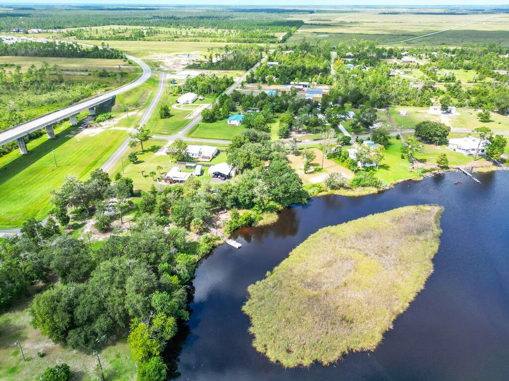220 N Canal Dr, Port St. Joe 32456