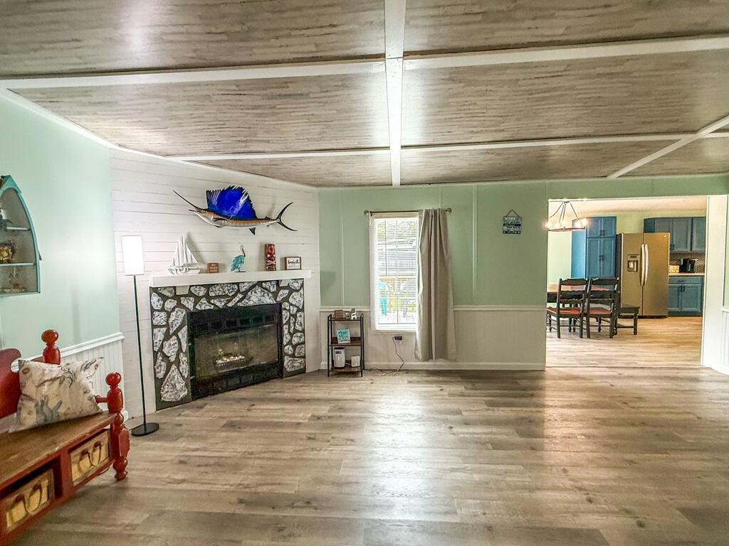 220 N Canal Dr, Port St. Joe 32456