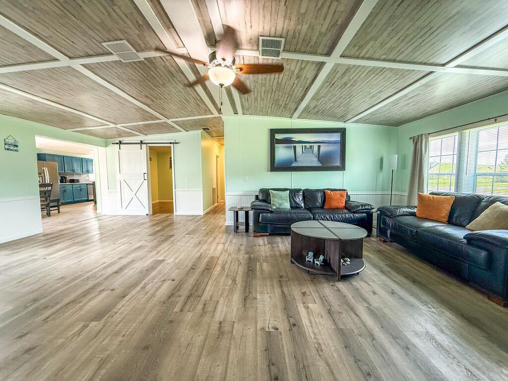 220 N Canal Dr, Port St. Joe 32456