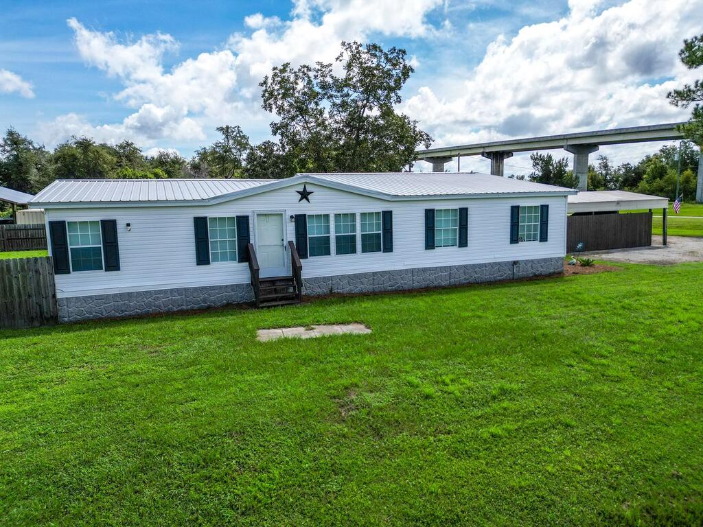 220 N Canal Dr, Port St. Joe 32456
