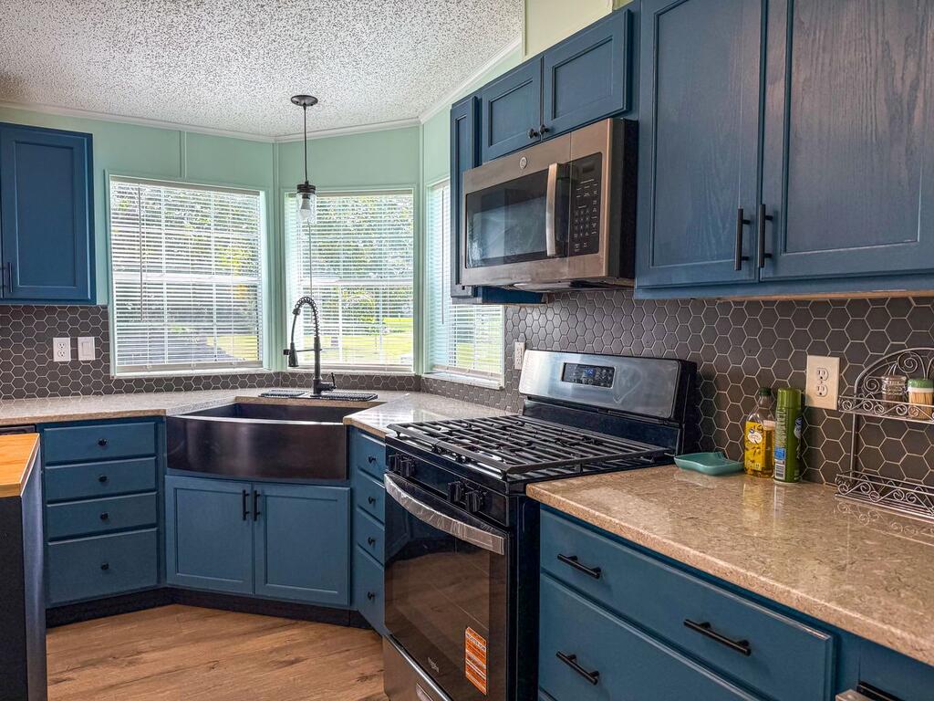 220 N Canal Dr, Port St. Joe 32456