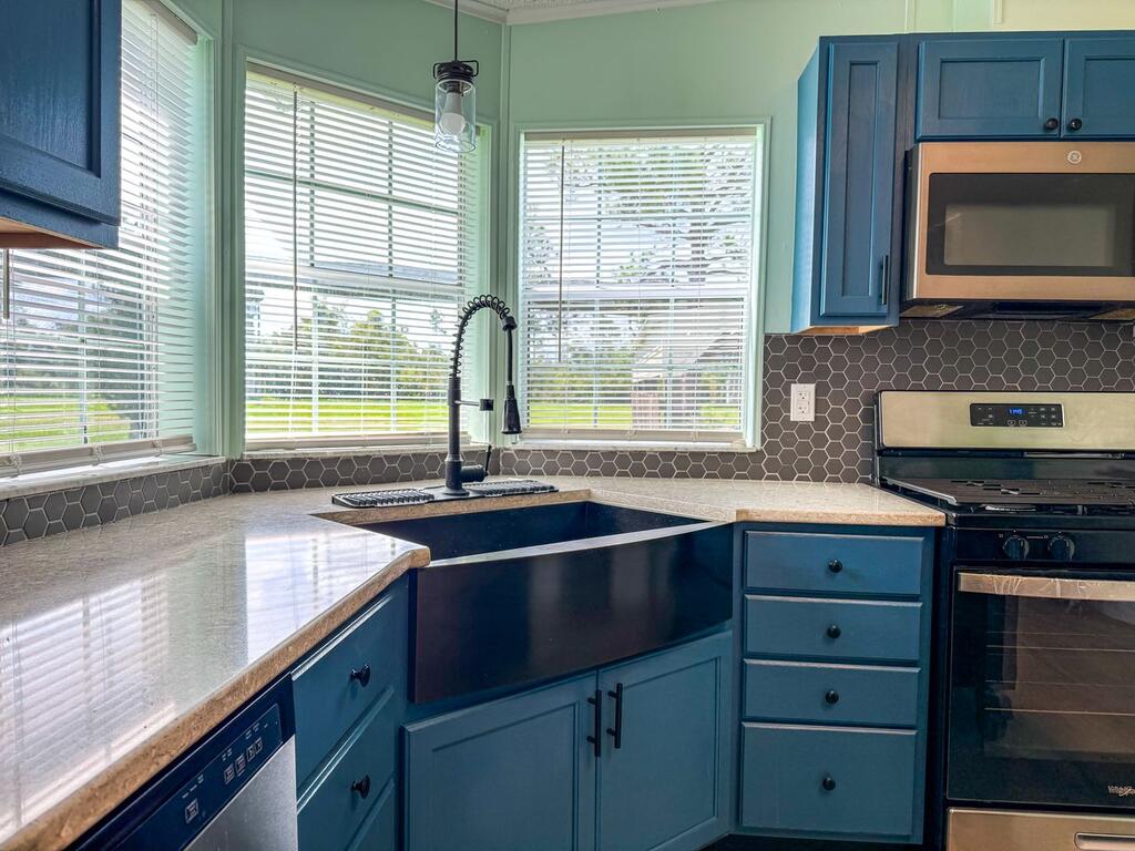 220 N Canal Dr, Port St. Joe 32456