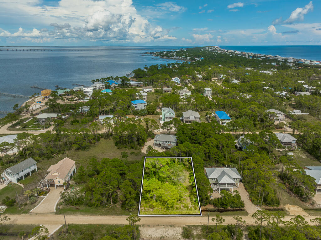 331 Nedley St, St. George Island 32328
