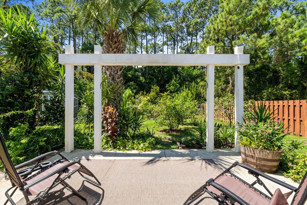 129 Betty Dr, Port St. Joe 32456