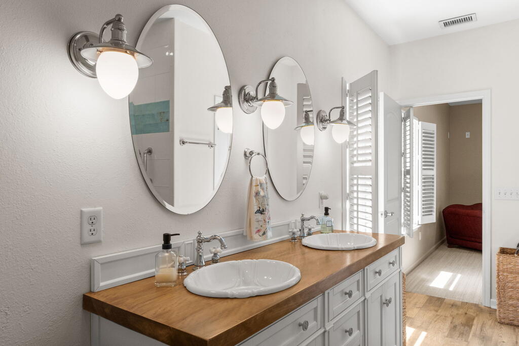 129 Betty Dr, Port St. Joe 32456