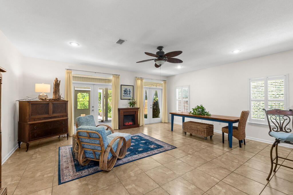 129 Betty Dr, Port St. Joe 32456