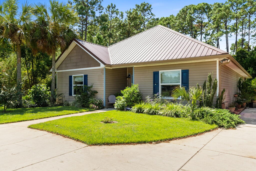 129 Betty Dr, Port St. Joe 32456