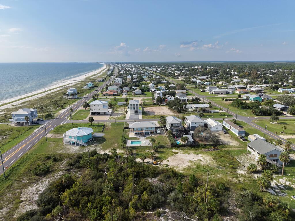 6267 Americus Ave, Port St. Joe 32456