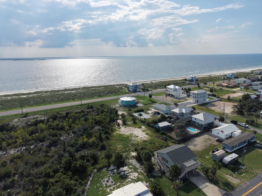 6267 Americus Ave, Port St. Joe 32456