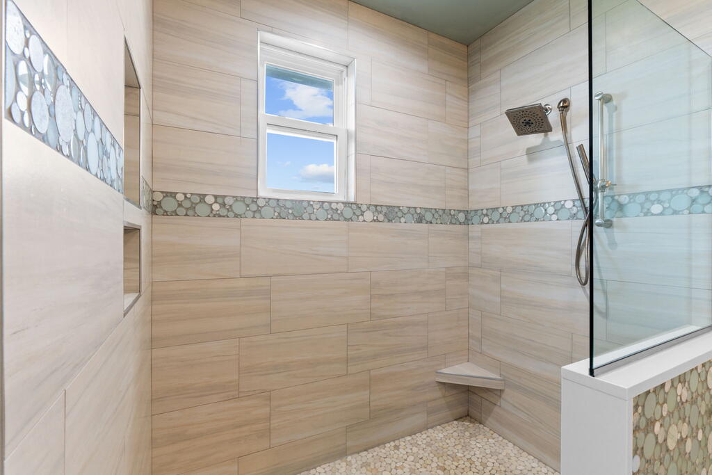 180 Pilot Dr, Port St. Joe 32456