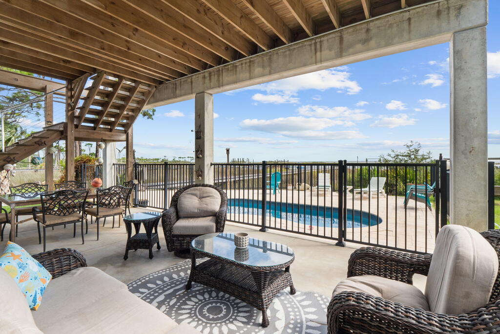 180 Pilot Dr, Port St. Joe 32456