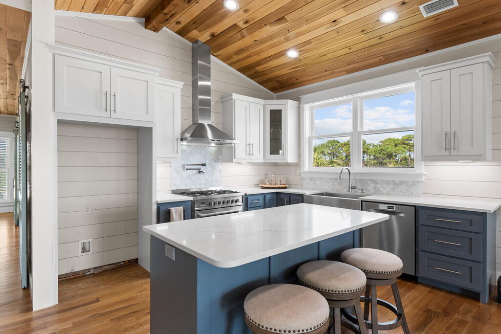 180 Pilot Dr, Port St. Joe 32456