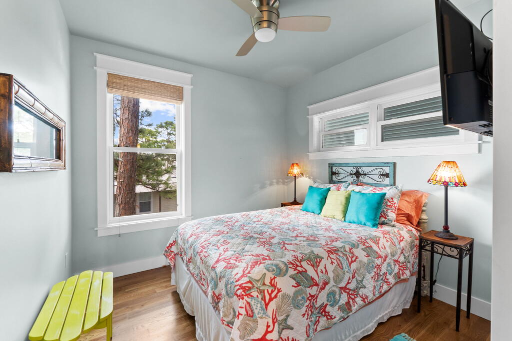 180 Pilot Dr, Port St. Joe 32456