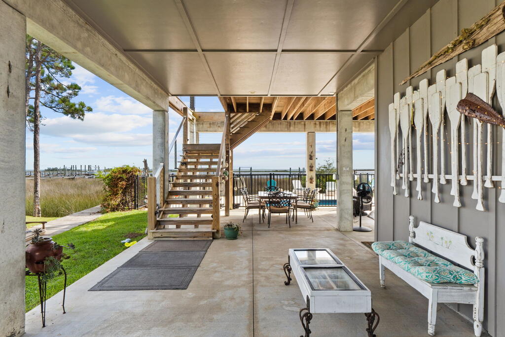 180 Pilot Dr, Port St. Joe 32456