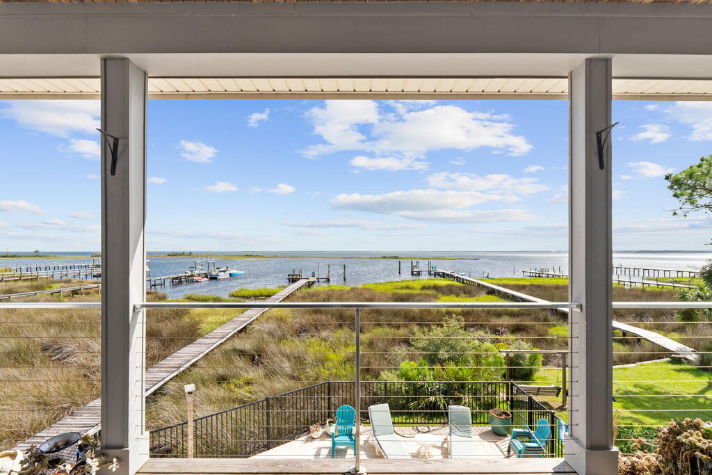 180 Pilot Dr, Port St. Joe 32456