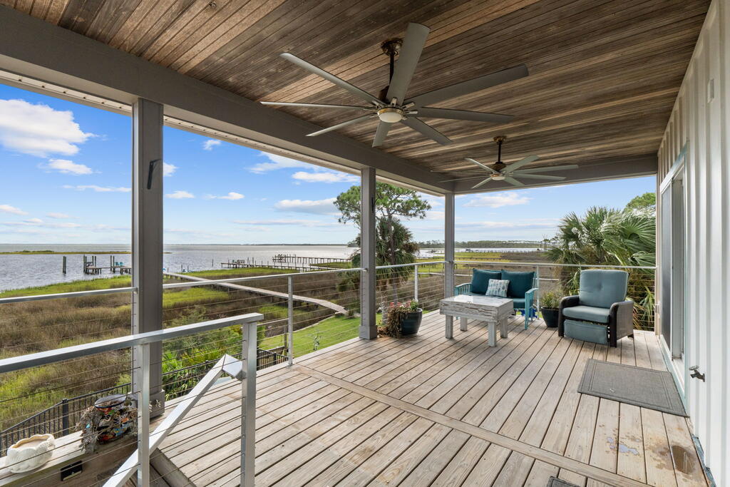 180 Pilot Dr, Port St. Joe 32456