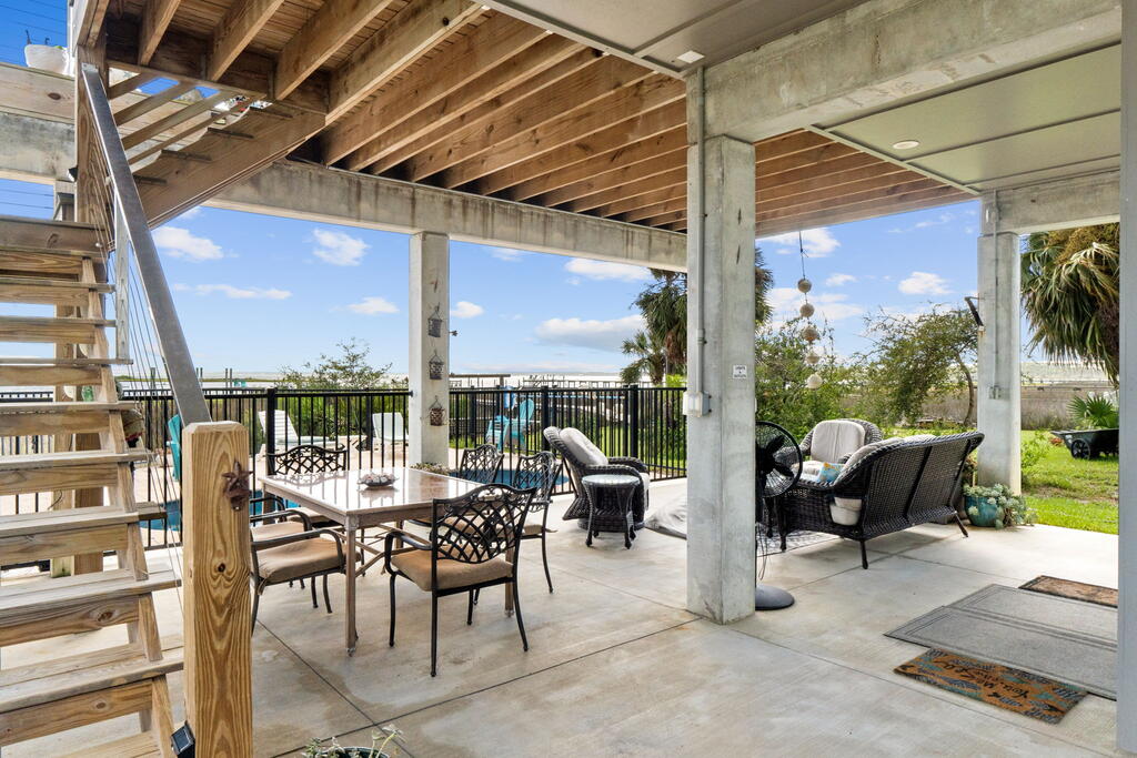 180 Pilot Dr, Port St. Joe 32456