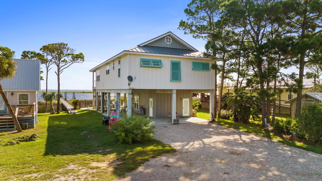 180 Pilot Dr, Port St. Joe 32456