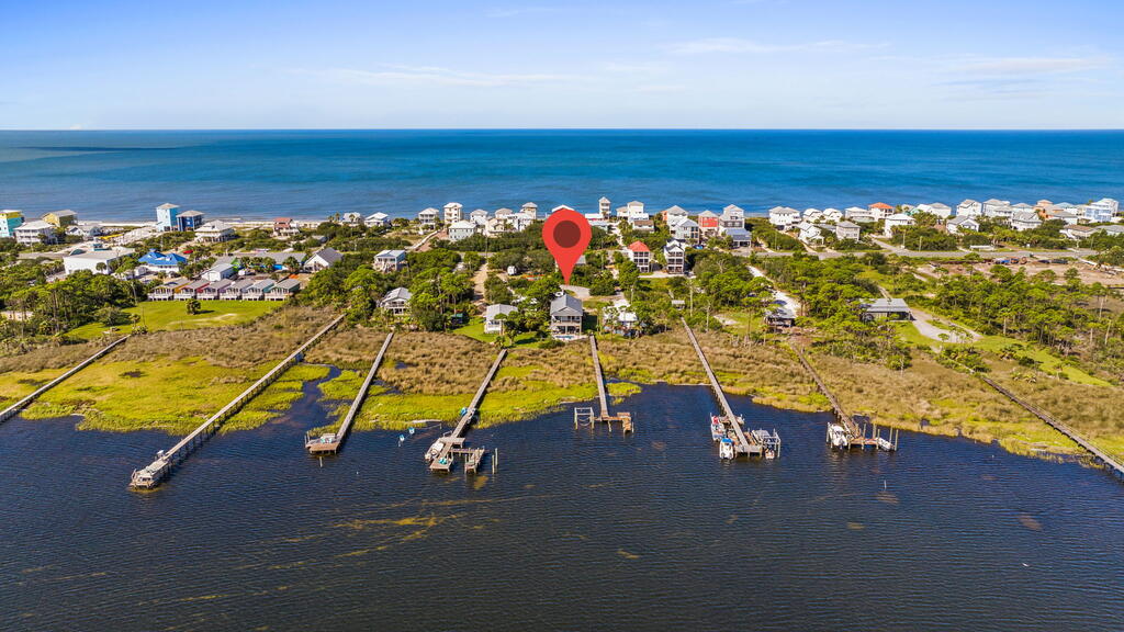 180 Pilot Dr, Port St. Joe 32456