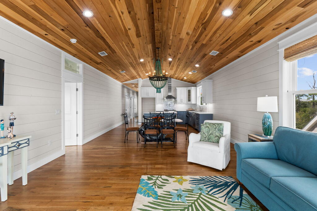 180 Pilot Dr, Port St. Joe 32456