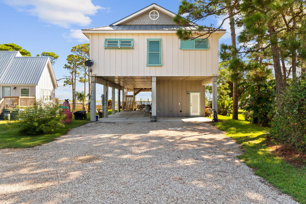 180 Pilot Dr, Port St. Joe 32456