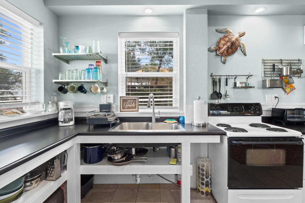 180 Pilot Dr, Port St. Joe 32456